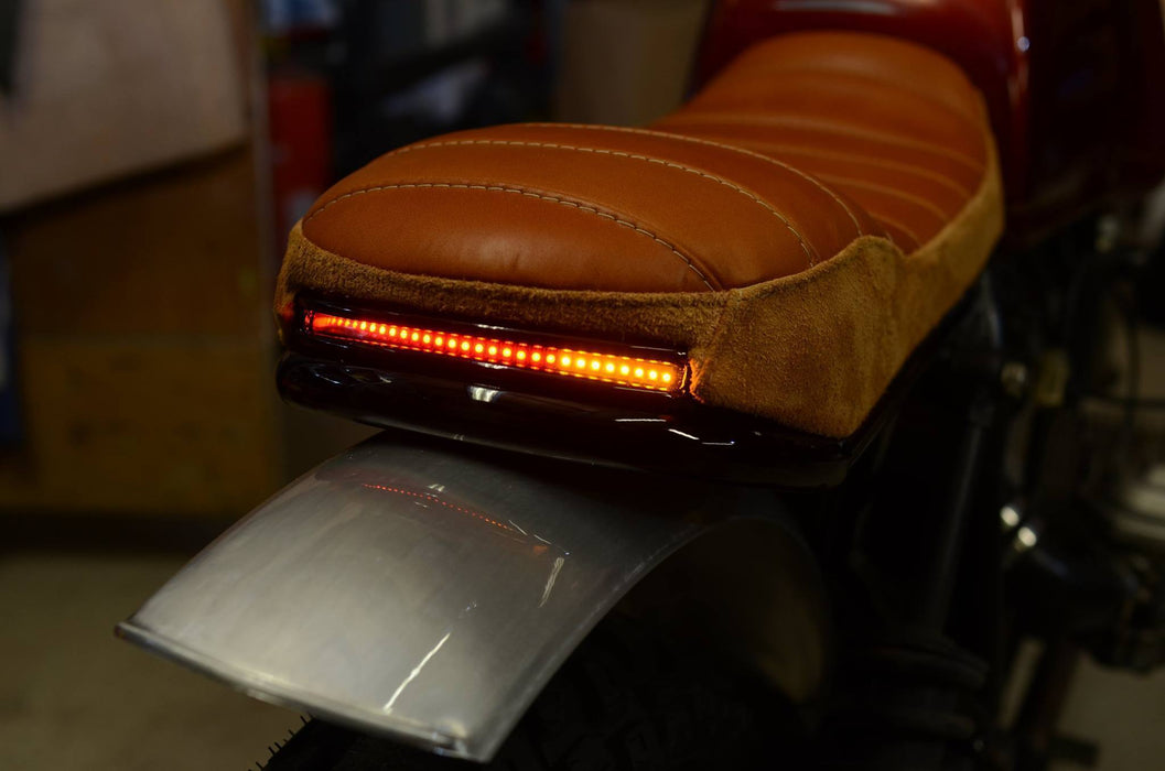Feu arrière moto avec clignotant intégré bande LED - fin et puissant (567742529593)