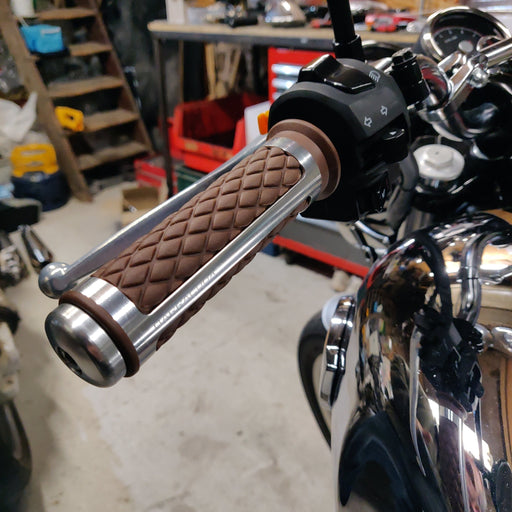 AMONIDA Poignée de moto, poignées de guidon de moto, réparation de moto en  caoutchouc résistant à l'usure pour motos avec un diamètre de guidon de 22  mm/0,87 pouce 