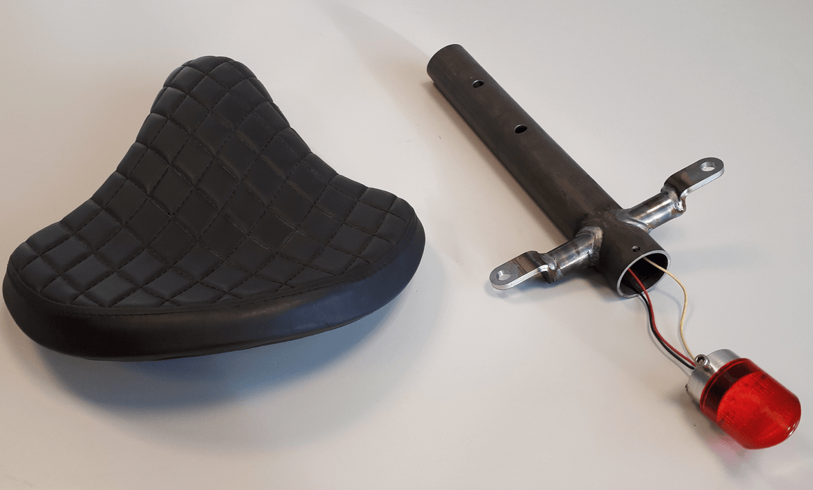Boucle arrière Bobber BMW avec feux arrière